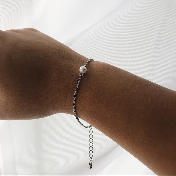 Pearl Silver Bracelet 9” - Picture 3 of 8